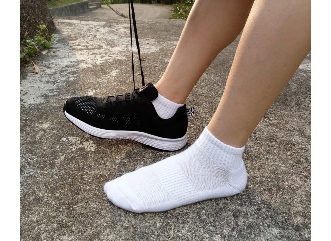 Women's Moisture Wicking Athletic Low Cut Ankle Cotton Socks Cushion