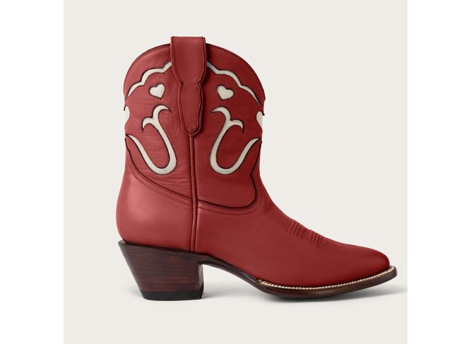 Red Short Cowgirl Cowboy Boots for Women Heart Inlay Western Booties Pull On Pointed Toe Chunky Heel Ankle Boots